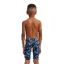 022225.webp