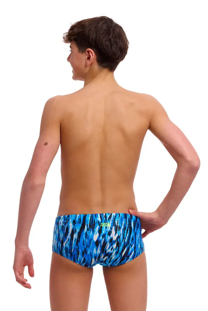 FTS015B_WING_STREAK_04.webp