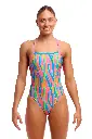 FKS034L_SWIRLY_STRAWS_01.webp